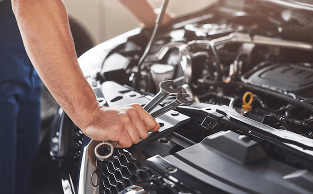 What Vehicle Owners Should Know Before Scheduling Auto Body Repair After a Collision